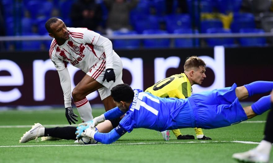 MVP της νίκης του Ολυμπιακού επί της Καϊράτ ο... Αναρμπέκοφ!