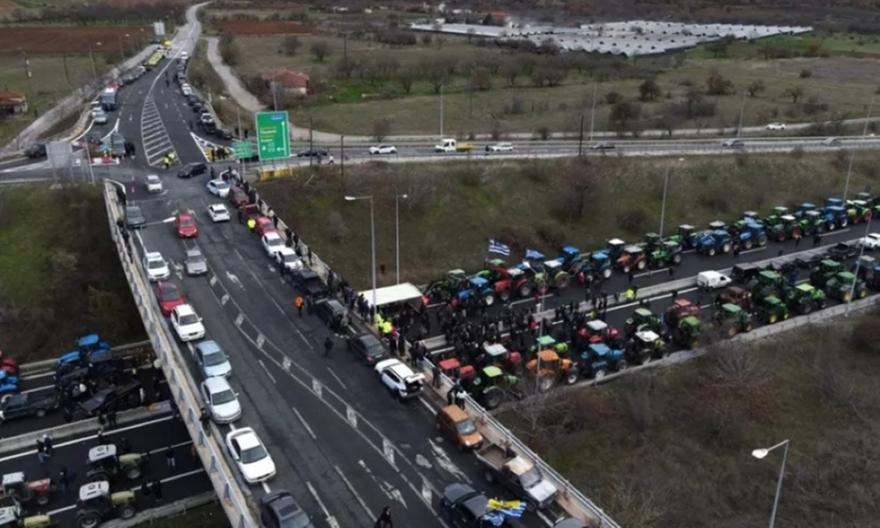 Παρέμβαση εισαγγελέα για τα αγροτικά μπλόκα και την παρακώλυση συγκοινωνιών