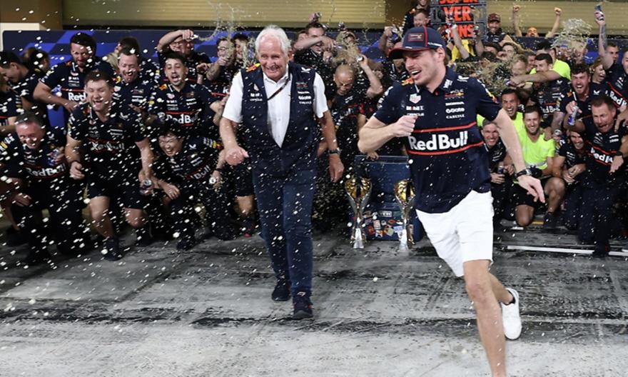 Παρελθόν από τη Red Bull ο μέντορας του Φερστάπεν: Τίτλοι τέλους με τον Χέλμουτ Μάρκο