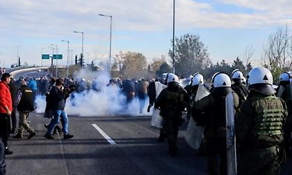 Η ΕΛΑΣ διαψεύδει ότι χρησιμοποιήθηκαν πλαστικές σφαίρες στα επεισόδια με τους αγρότες στην Κρήτη