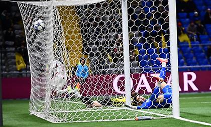 Η γκολάρα του Μάρτινς & οι επεμβάσεις του τρομερού Αναρμπέκοφ: Τα highlights από το διπλό του Ολυμπιακού στο Καζακστάν