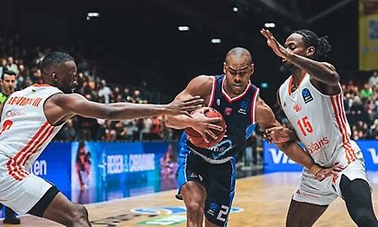 Κατέρρευσε στο τελευταίο δεκάλεπτο ο Πανιώνιος και έφτασε τις 9 σερί ήττες στο Eurocup!