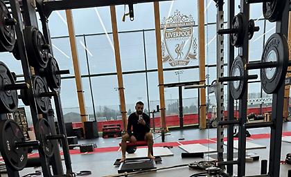 Η... μοναχική φωτογραφία του Σαλάχ από το γυμναστήριο της Λίβερπουλ