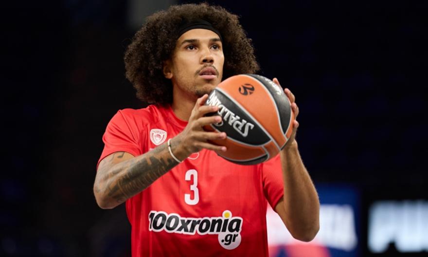 Σοκ με Γουόρντ στον Ολυμπιακό - Μένει έναν μήνα εκτός