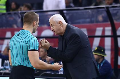 Αποβλήθηκε ο Σάκοτα με δύο μαζεμένες τεχνικές ποινές κόντρα στη Λεβίτσε