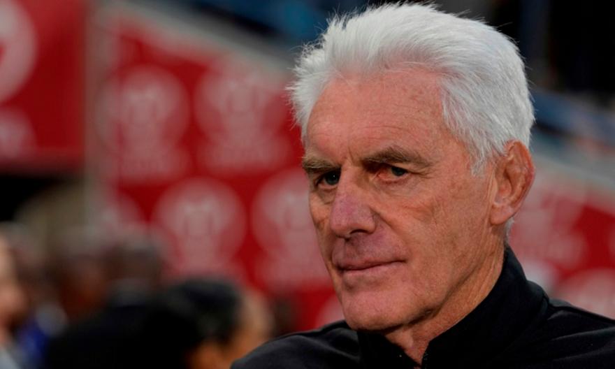 «Όταν βγει, θα είναι λευκός»: Χαμός στη Νότια Αφρική με ρατσιστικά και σεξιστικά σχόλια του προπονητή της εθνικής ομάδας