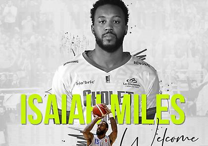 Στην Μερκεζεφέντι ο Αϊζέια Μάιλς