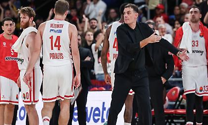 Μπαρτζώκας: «Σε όλο το ματς ζοριστήκαμε αμυντικά, παίξαμε κάτω από το επίπεδό μας»