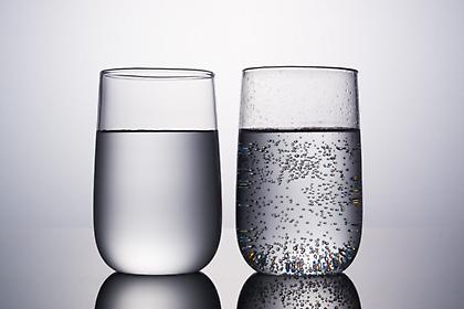 Νερό ανθρακούχο ή απλό; Οι διεθνείς τάσεις και η έκπληξη των Ελλήνων