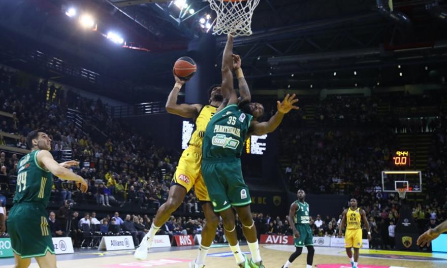 Η αθηναϊκή μάχη της Stoiximan GBL: ΑΕΚ-Παναθηναϊκός AKTOR (4η περίοδος)