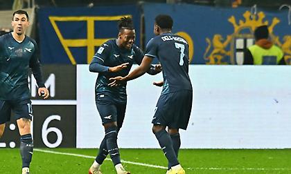 Τεράστιο διπλό για τη Λάτσιο στην Πάρμα, σκόραρε και πήρε «τρίποντο» με 9 παίκτες!