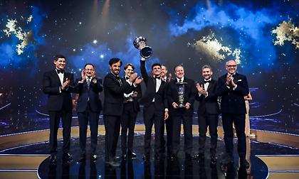 Σήκωσε το τρόπαιο του πρωταθλητή ο Νόρις