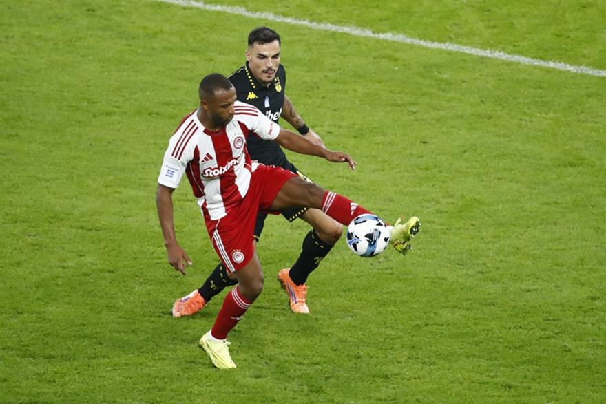 Τσανάκας: «Με φόρα από την Αστάνα ο Ολυμπιακός, η εκτίμηση για Ελ Κααμπί και την παραμονή του»