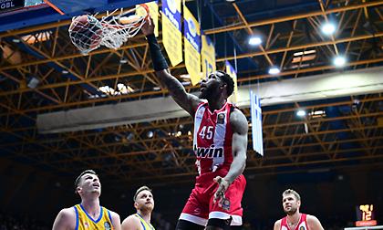 Τα highlights από την εντυπωσιακή εμφάνιση και νίκη του Ολυμπιακού κόντρα στο Περιστέρι