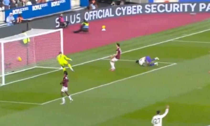 Το αυτογκόλ που χρεώθηκε ο Μαυροπάνος από την κίνηση του Γουότκινς