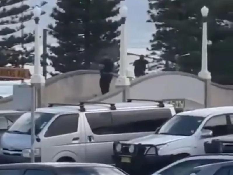 Αυστραλία: Πυροβολισμοί με νεκρούς στην παραλία Μπόνταϊ στη Νέα Νότια Ουαλία