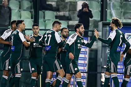 Καλάμπρια: Σε αυτούς τους αγώνες έπαιξε ξανά αριστερό μπακ