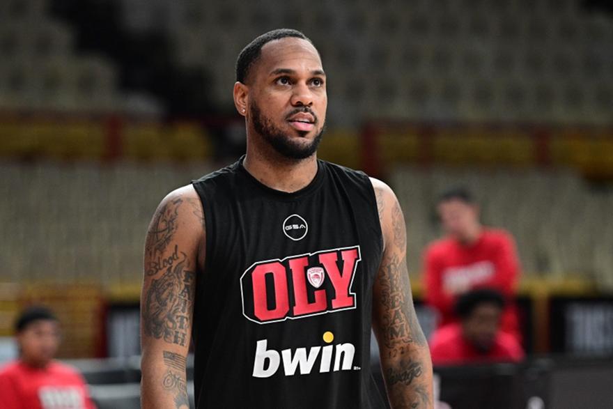 Τα πρώτο «κλικ» του Μόντε Μόρις από την προπόνηση του Ολυμπιακού