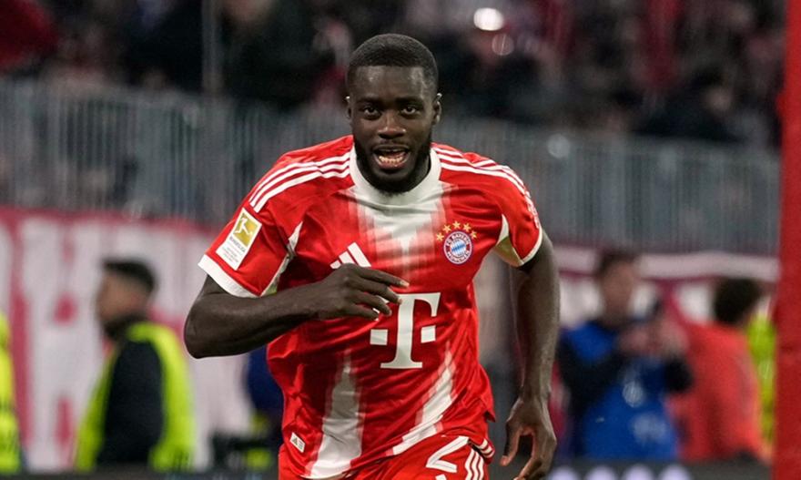 Στα ραντάρ της Ρεάλ και της Παρί ο Ουπαμεκανό - Το παλεύει για ανανέωση η Μπάγερν Μονάχου