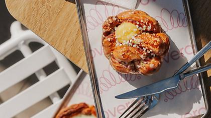 Το Overoll μεγαλώνει με δύο νέα καταστήματα σε Κολωνάκι και Γλυφάδα