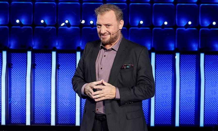 The Wall: Τα ξαδέρφια εισβάλλουν στο πλατό και φέρνουν τα πάνω-κάτω