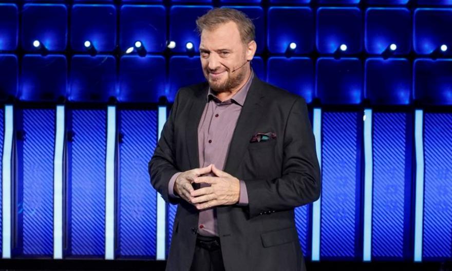 The Wall: Τα ξαδέρφια εισβάλλουν στο πλατό και φέρνουν τα πάνω-κάτω