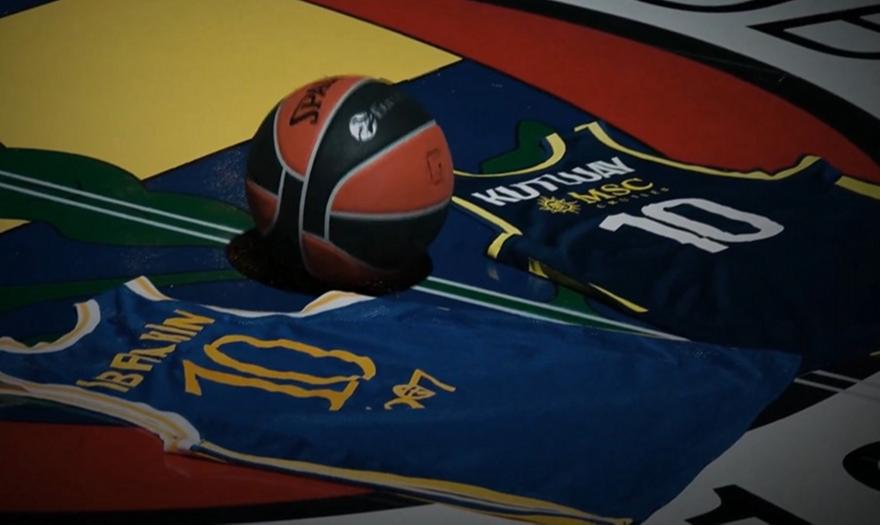 Τιμά τον Κουτλουάι η Φενέρ πριν το ματς με τον Παναθηναϊκό: H φανέλα του στην οροφή τoυ «Ulker Sports Hall»