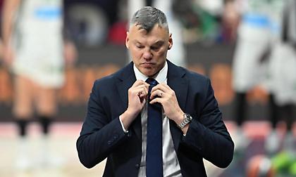 Σάρας για τη διαιτησία: «Δεν πρόκειται να μιλήσω, προτιμώ να ξοδέψω τα χρήματα σε δώρα για τα παιδιά μου»