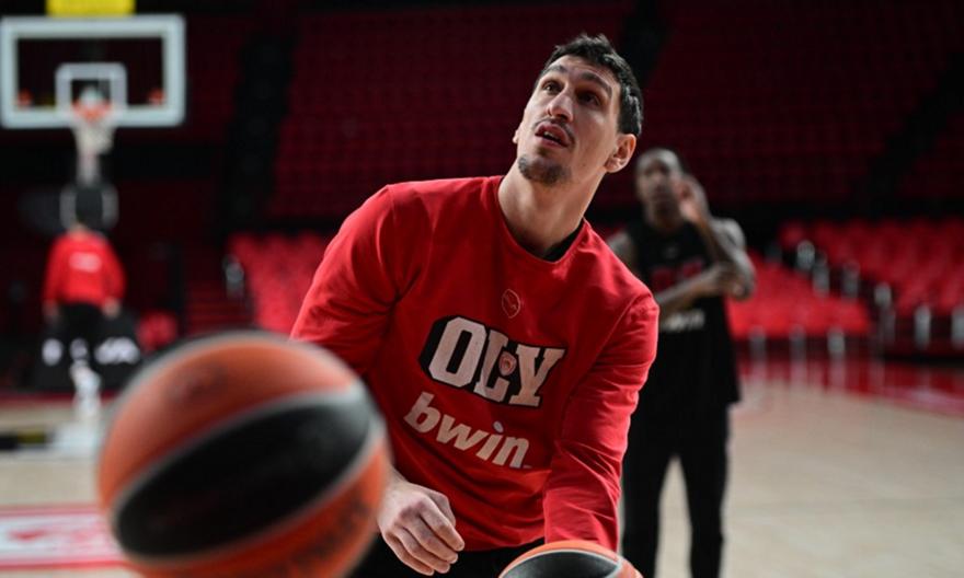 Οι δωδεκάδες στο Ολυμπιακός-Βαλένθια: Ξανά εκτός ο Λαρεντζάκης