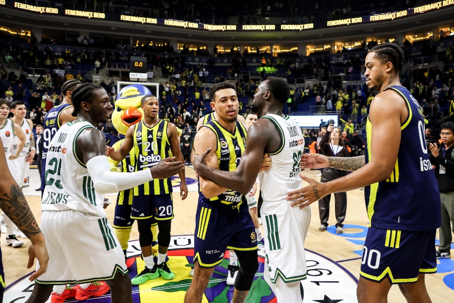 Φενέρ-Παναθηναϊκός: Επεισόδιο ανάμεσα σε Γκραντ και Μπόλντγουιν μετά το φινάλε του ματς