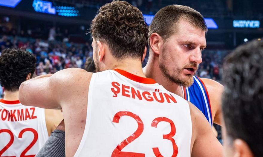 Αιχμές Άλπερεν Σενγκούν προς Γιόκιτς: «Όταν ήταν στην ηλικία μου δεν έπαιρνε φάουλ»