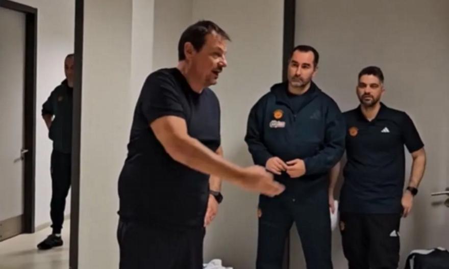 Αταμάν στα αποδυτήρια: «Δέκα χιλιάδες οπαδοί έβριζαν τη μητέρα μου, σας ευχαριστώ που απαντήσατε στο παρκέ»!