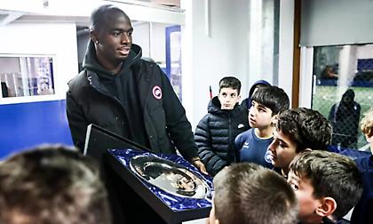 Ο Ανδρέας Τεττέη επισκέφτηκε την Ακαδημία της Κηφισιάς και έστειλε δυνατό μήνυμα ζωής