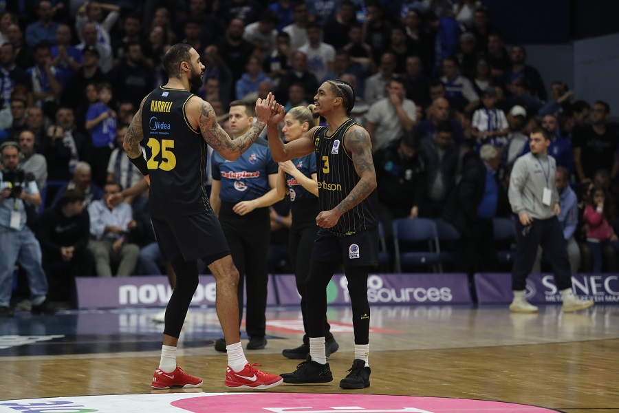 Χάμπουργκ Τάουερς-Άρης 