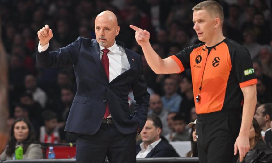 «Αν τιμωρείς κάποιον με τεχνική ποινή...»: Σπόντες για τη διαιτησία από τον Ομπράντοβιτς