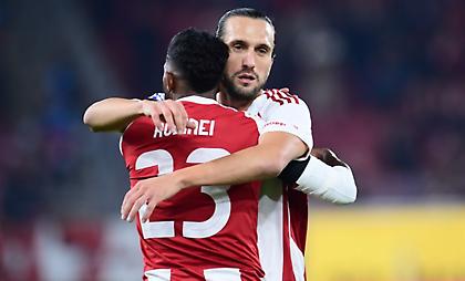 Άνοιξε το σκορ για τον Ολυμπιακό με υπέροχο πλασέ ο Γιαζίτσι