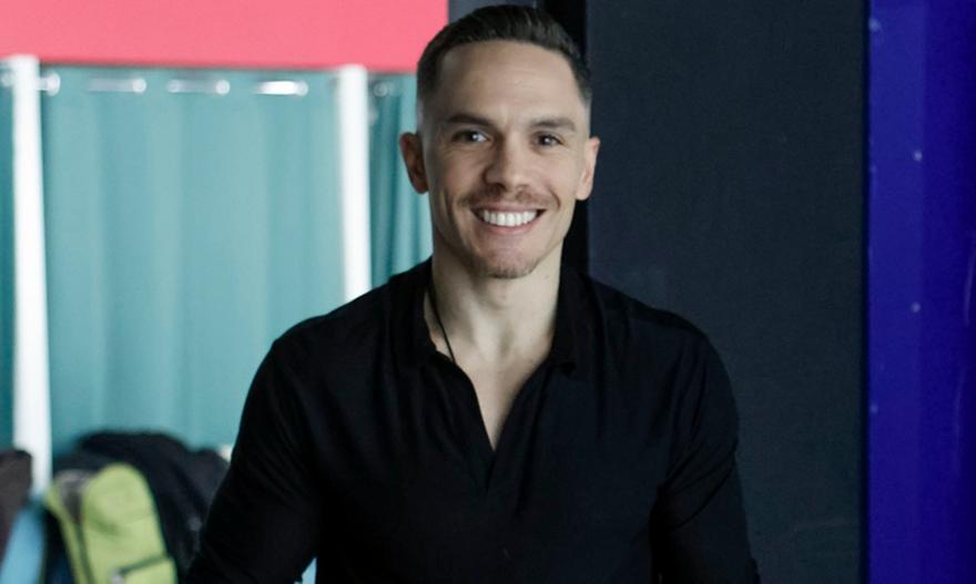 «Στην Αγκαλιά του Φάνη»: Η είσοδος του Λευτέρη Πετρούνια στην ομάδα του Παγκοσμίου