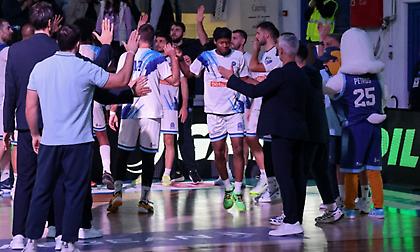 Βαρβούνης: «Η ΑΕΚ είναι μία από τις καλύτερες ομάδες του πρωταθλήματος - Ο κόσμος της Μυκόνου έχει δείξει την αγάπη του»