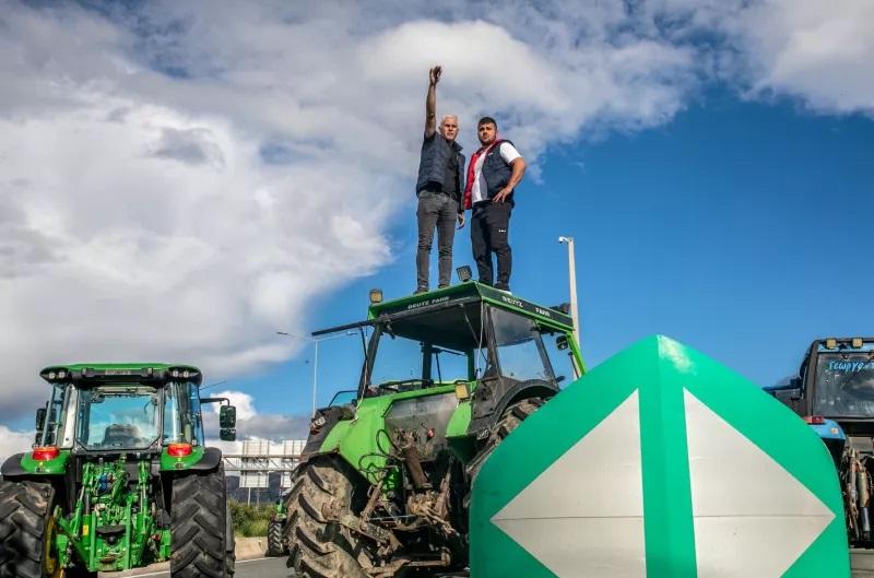 Κλιμάκωση των κινητοποίησεων αποφάσισαν οι αγρότες - «Όχι» στον διάλογο με την κυβέρνηση