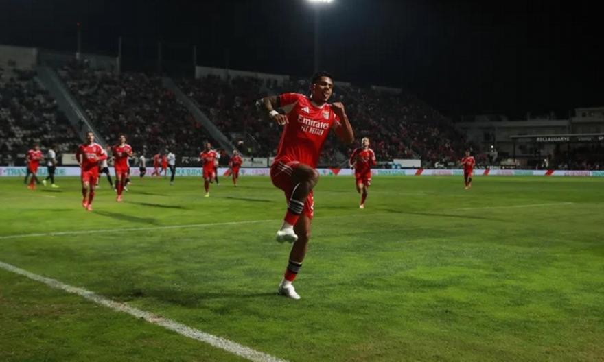 «Πέρασε» από Φαρένσε με Παυλίδη στον πάγκο η   η Μπενφίκα