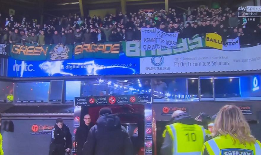 Αποδοκιμασίες και αντικείμενα στον νέο προπονητή της Σέλτικ μετά από τέσσερα ματς!