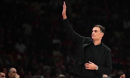 Μπαρτζώκας: «Σημαντική νίκη μετά από μια δύσκολη περίοδο - Η μεγαλύτερη δύναμη του Ολυμπιακού είναι οι οπαδοί του»