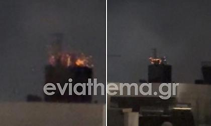 Συναγερμός τα ξημερώματα στη Χαλκίδα – Στις φλόγες παλιό ξενοδοχείο στο κέντρο της πόλης