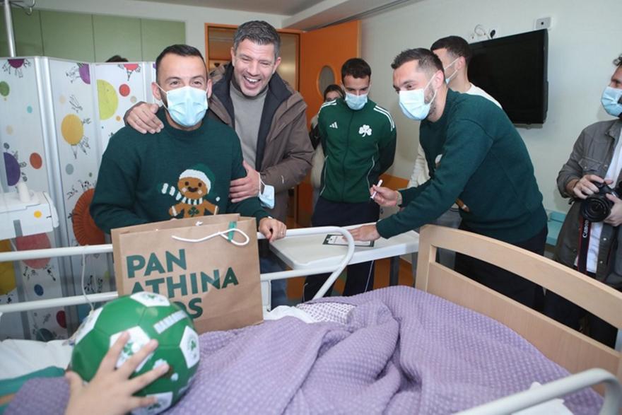 Παναθηναϊκός: Στο νοσοκομείο «Μητέρα» αντιπροσωπεία παικτών, μοίρασαν δώρα και χαμόγελα στα παιδιά!