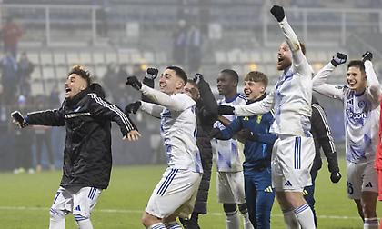 Ο προπονητής της Όλομουτς έμαθε για το γκολ του Γιόβιτς και την πρόκριση της ομάδας του ενώ απολογούνταν στους οπαδούς!