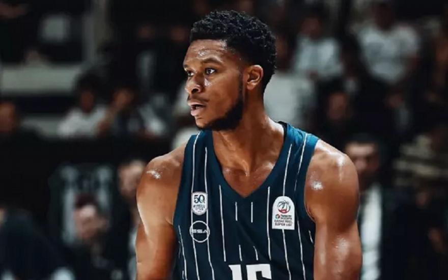 Χωρίς τέσσερις τραυματίες και με έξι ανέτοιμους η Εφές απέναντι στην Ντουμπάι BC