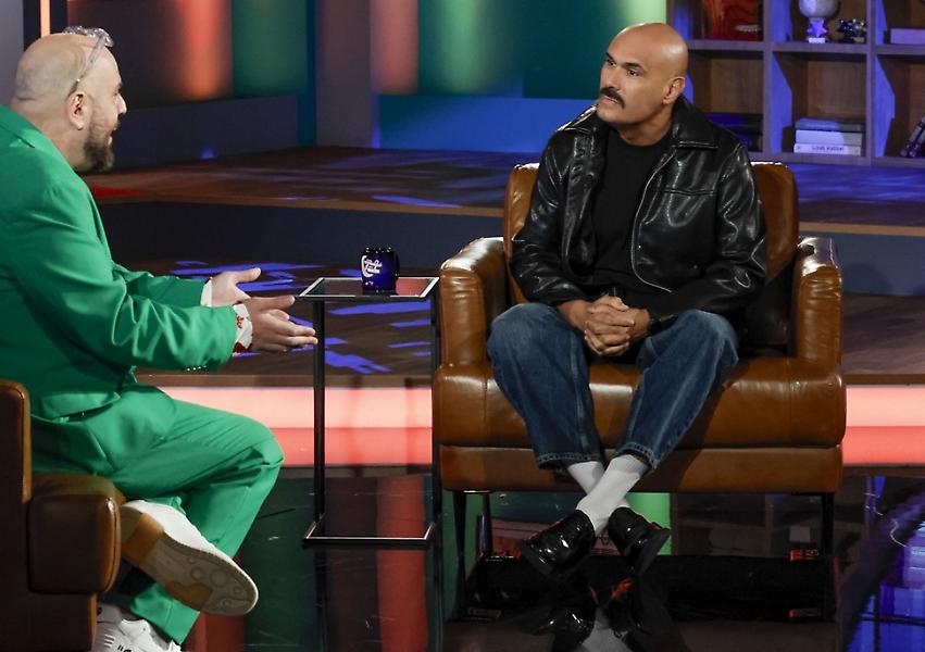 Δημήτρης Σκουλός: Έπαιξε τένις με τηγάνι και απάντησε για Καγιά, Χριστοπούλου και Παπαγεωργίου