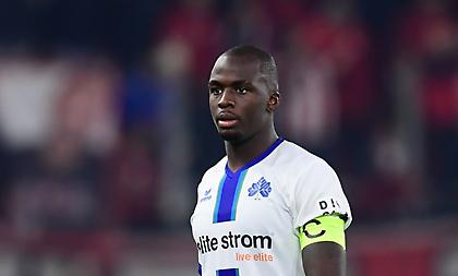 Δάκρυσε ο Τεττέη αποχωρώντας στο τελευταίο του ματς με την Κηφισιά