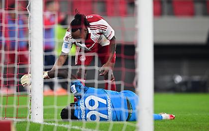 Όλα στραβά και ανάποδα σε μια αντιποδοσφαιρική παρωδία…