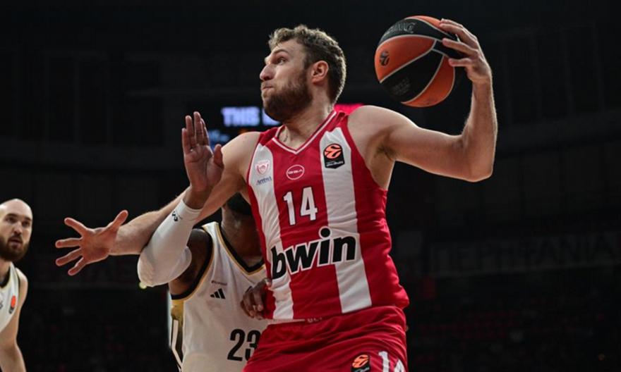 Βεζένκοφ: «Ο μόνος τρόπος για να περάσεις κάποια δυσκολία είναι η δουλειά, και πνευματική και σωματική»